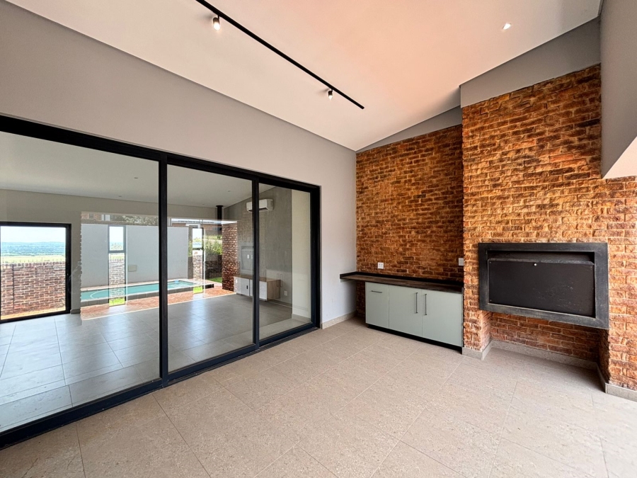 3 Bedroom Property for Sale in Helderzicht Eco Estate North West